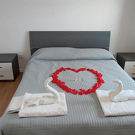 Attico Le Rose Apartment San Salvo Bagian luar foto