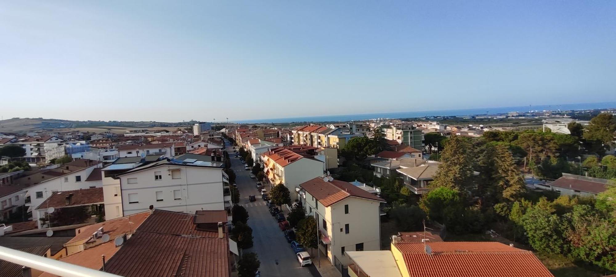 Attico Le Rose Apartment San Salvo Bagian luar foto